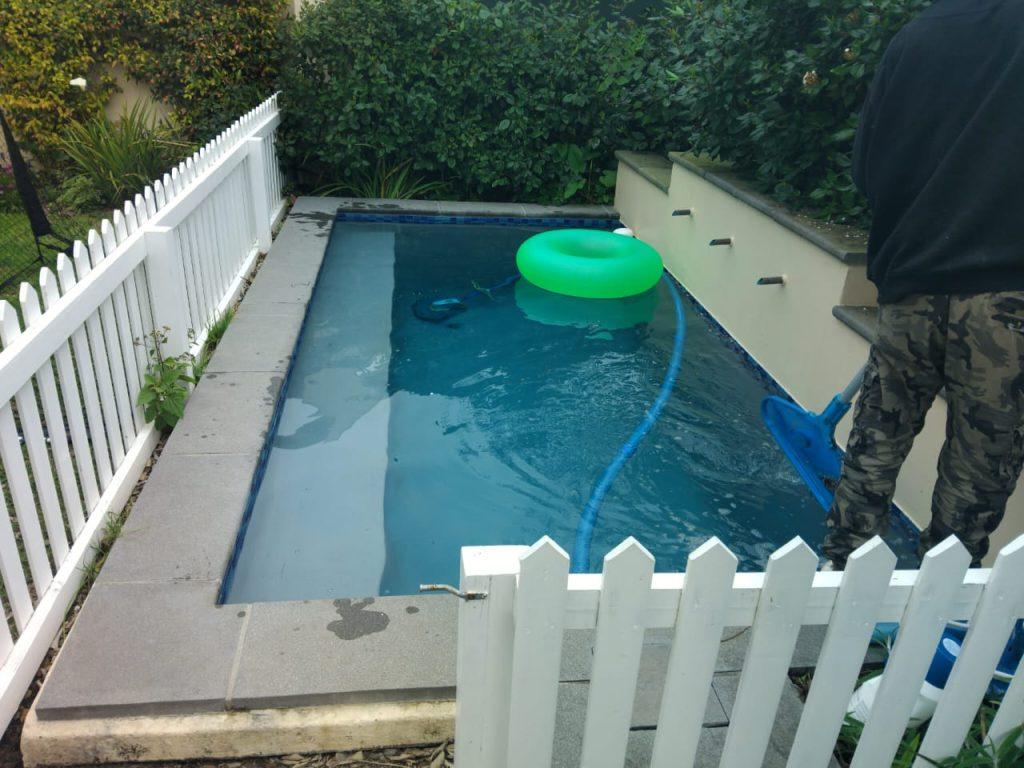 swimming pool cleaning in Aurora, Piketberg